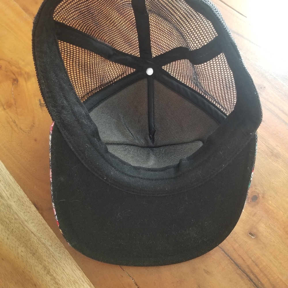 Vans hat - Picture 3 of 8